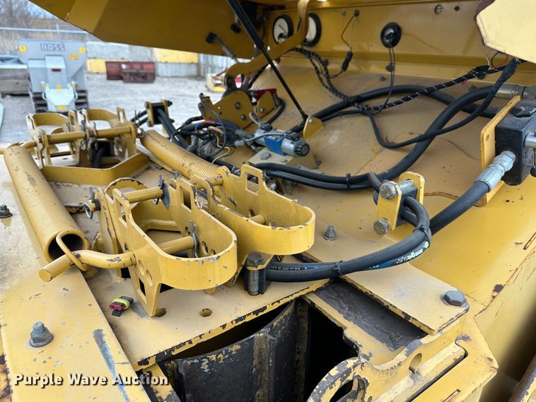 image for item DR5089 2002 Vermeer BC1400  wood chipper