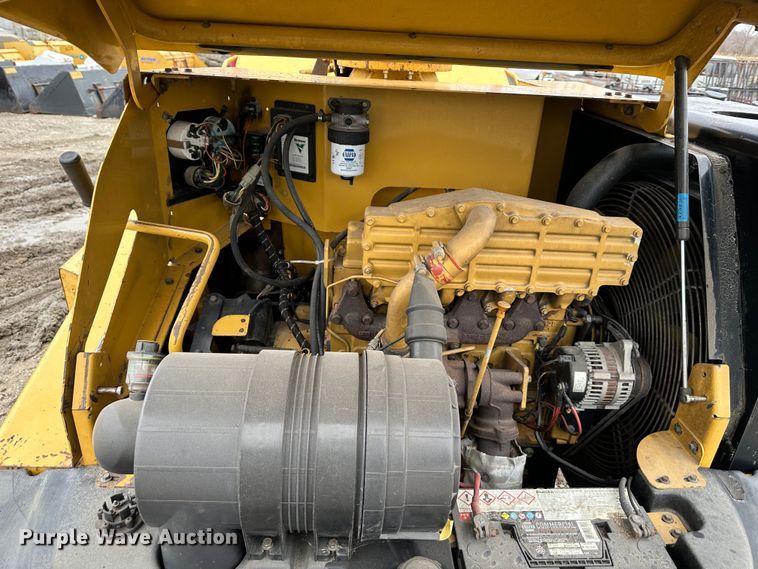 image for item DR5089 2002 Vermeer BC1400  wood chipper