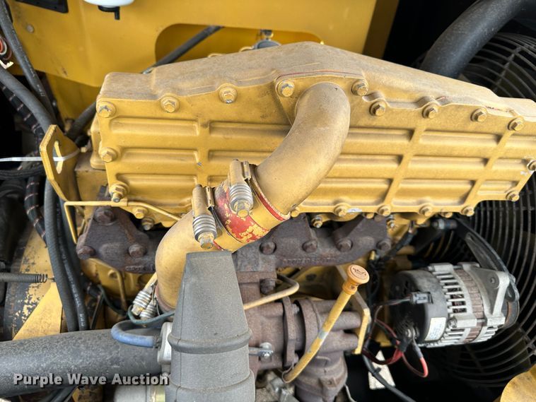 image for item DR5089 2002 Vermeer BC1400  wood chipper