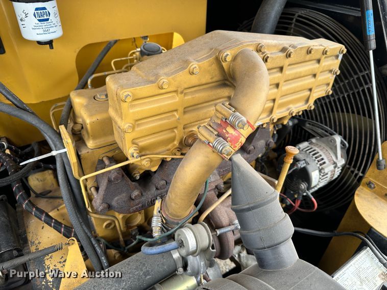 image for item DR5089 2002 Vermeer BC1400  wood chipper