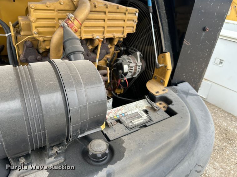 image for item DR5089 2002 Vermeer BC1400  wood chipper