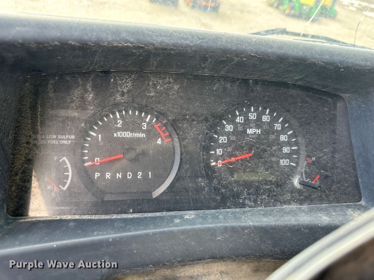 image for item DR5090 2009 Isuzu NQR  dump truck