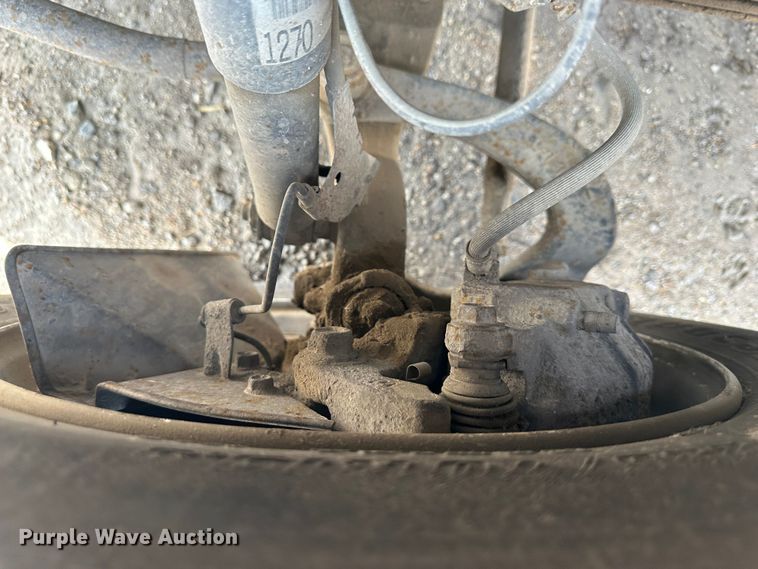 image for item DR5090 2009 Isuzu NQR  dump truck