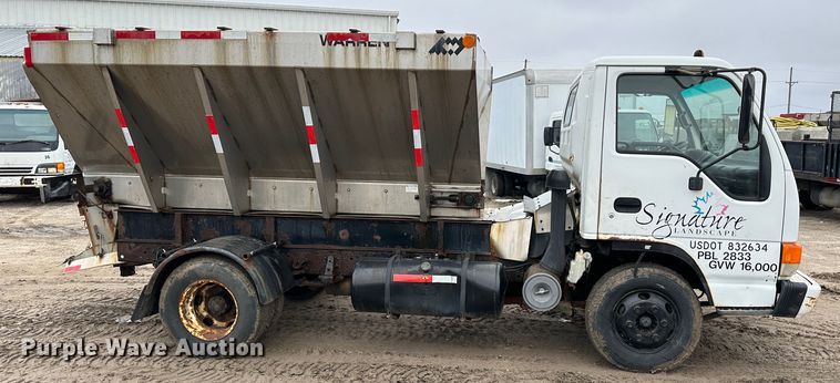 image for item DR5091 1999 Isuzu NPR  truck cab and chassis