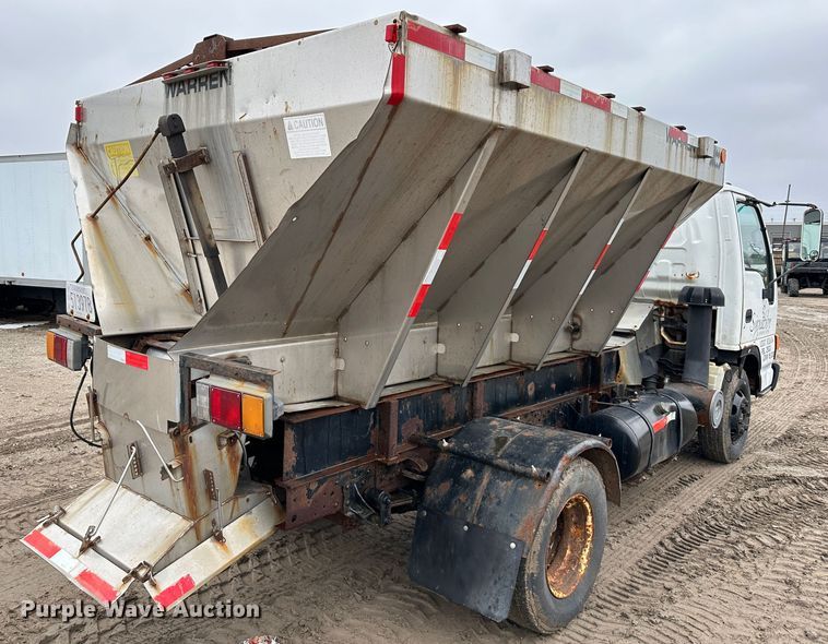 image for item DR5091 1999 Isuzu NPR  truck cab and chassis