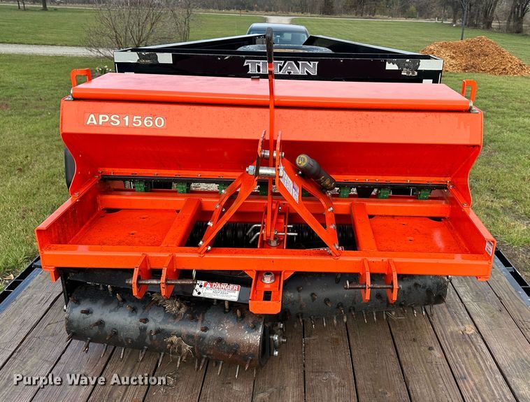 image for item DR5096 Land Pride APS1560  seeder