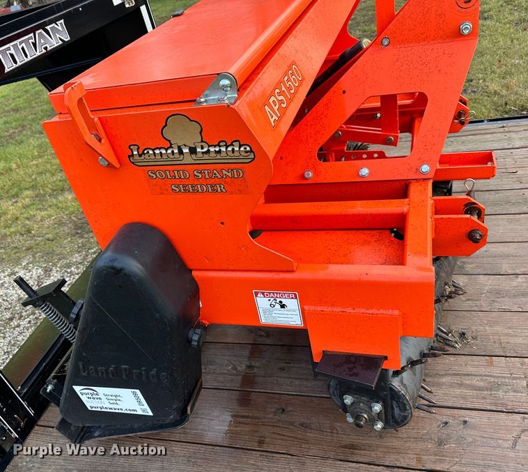 image for item DR5096 Land Pride APS1560  seeder