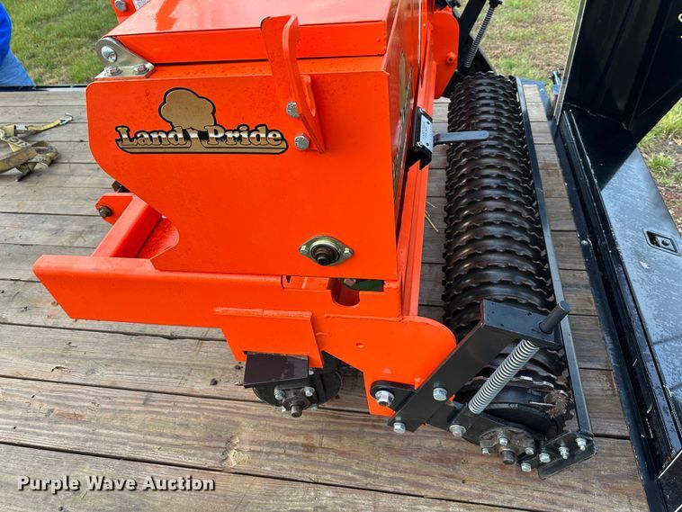 image for item DR5096 Land Pride APS1560  seeder