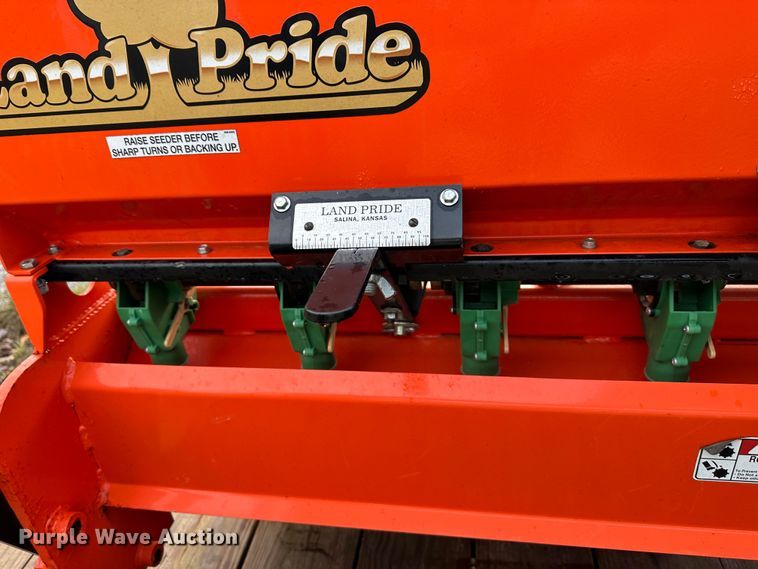 image for item DR5096 Land Pride APS1560  seeder
