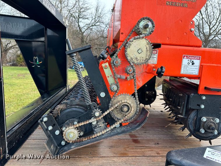 image for item DR5096 Land Pride APS1560  seeder