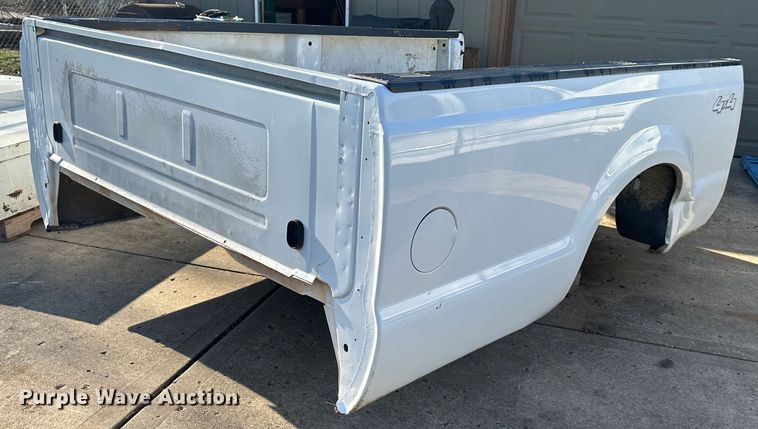image for item DR5100 2005 Ford  pickup bed