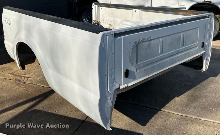 image for item DR5100 2005 Ford  pickup bed