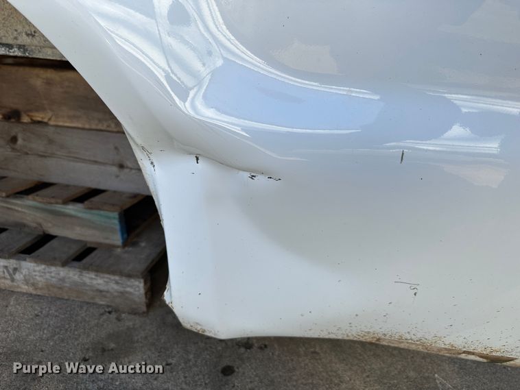 image for item DR5100 2005 Ford  pickup bed