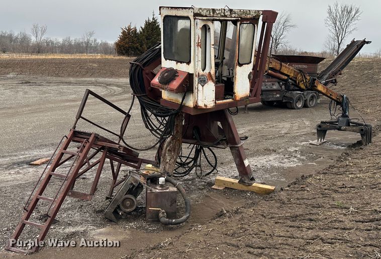 image for item DR5102 Hood 7000  log loader