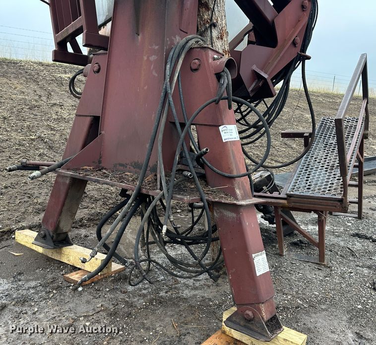 image for item DR5102 Hood 7000  log loader