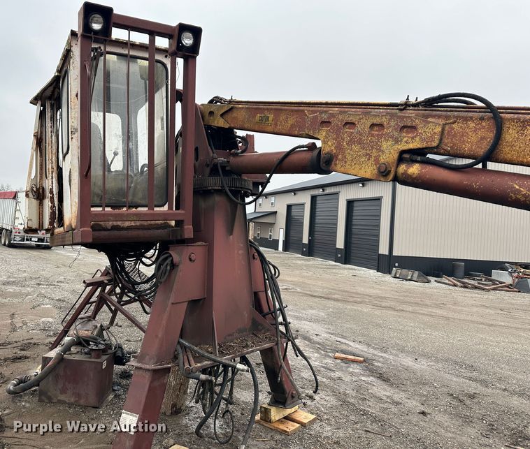 image for item DR5102 Hood 7000  log loader