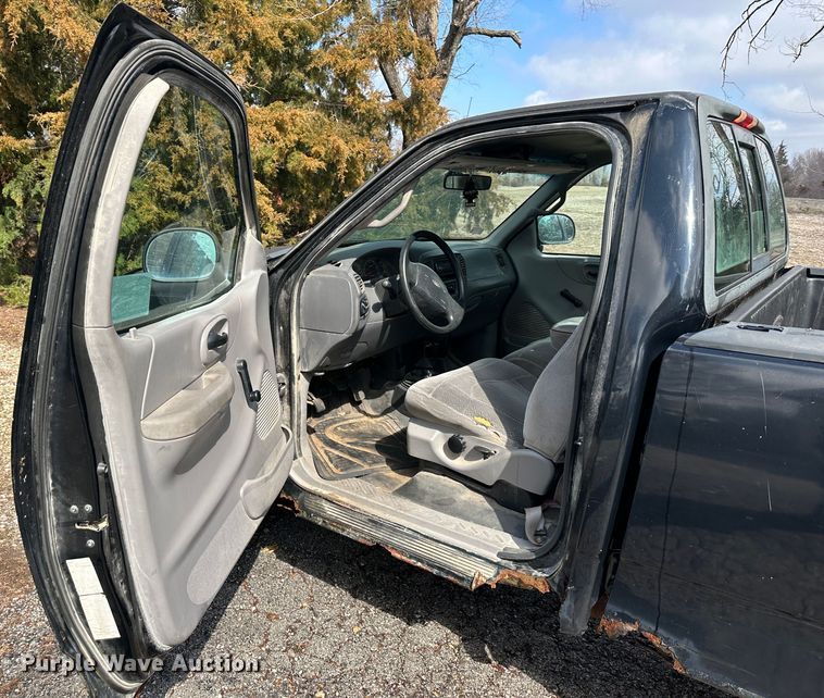 image for item DR5104 2000 Ford F150  pickup truck