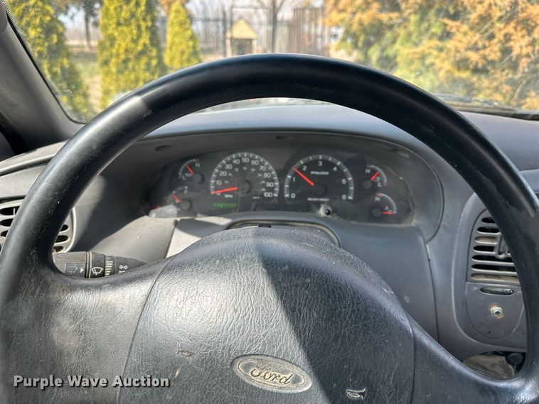 image for item DR5104 2000 Ford F150  pickup truck