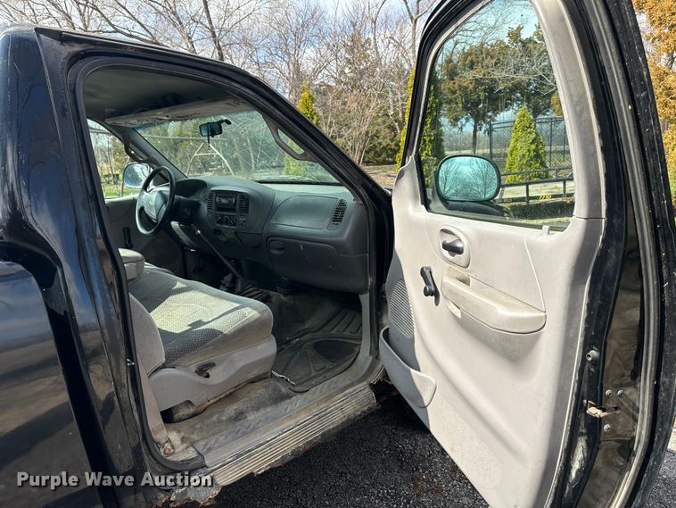 image for item DR5104 2000 Ford F150  pickup truck