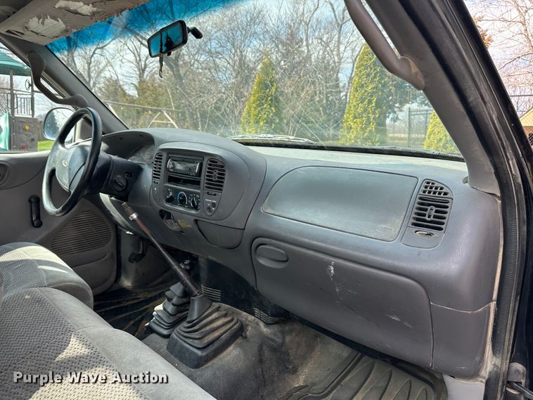 image for item DR5104 2000 Ford F150  pickup truck