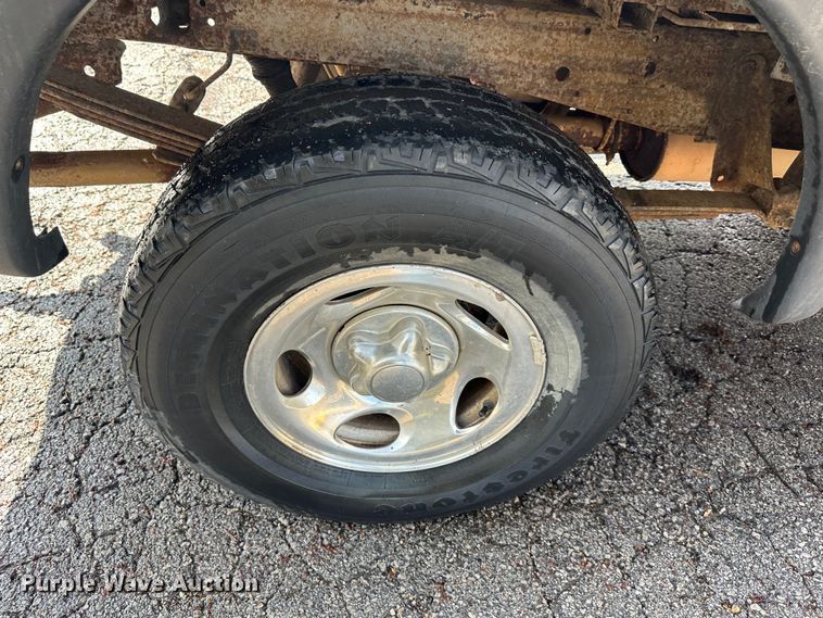 image for item DR5104 2000 Ford F150  pickup truck