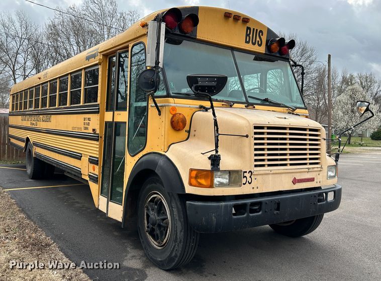 image for item DR5121 1995 International 3600  school bus