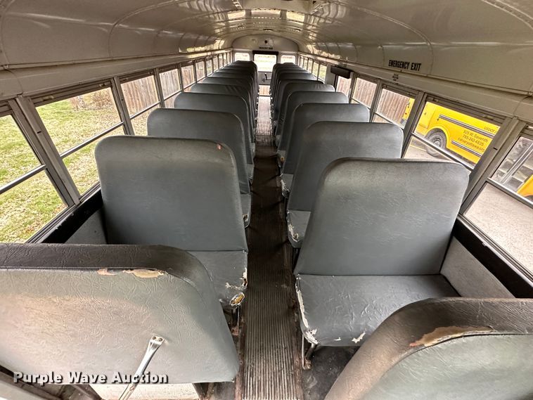 image for item DR5121 1995 International 3600  school bus