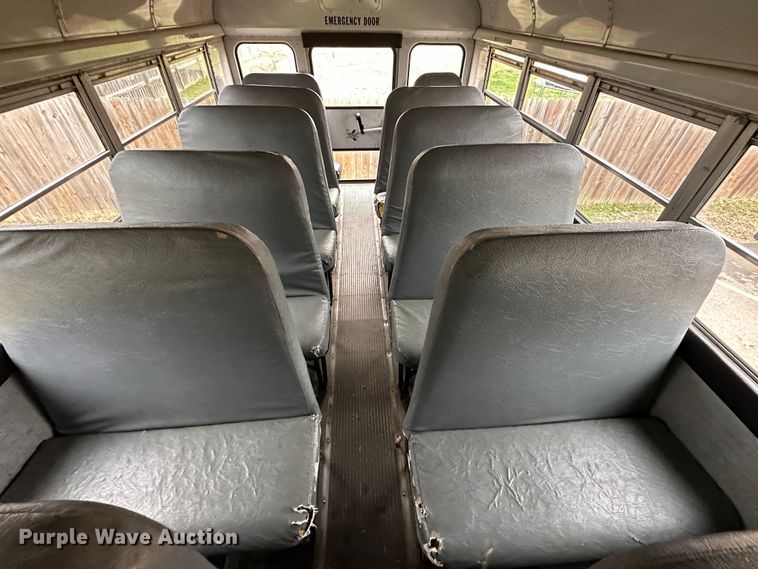 image for item DR5121 1995 International 3600  school bus