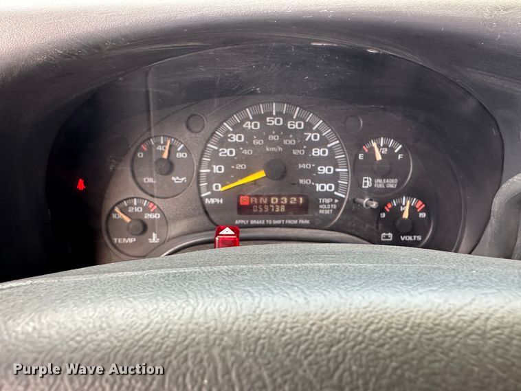 image for item DR5122 1999 GMC Savana 3500  school bus