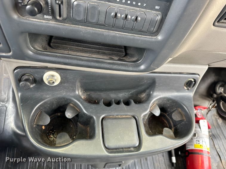 image for item DR5122 1999 GMC Savana 3500  school bus