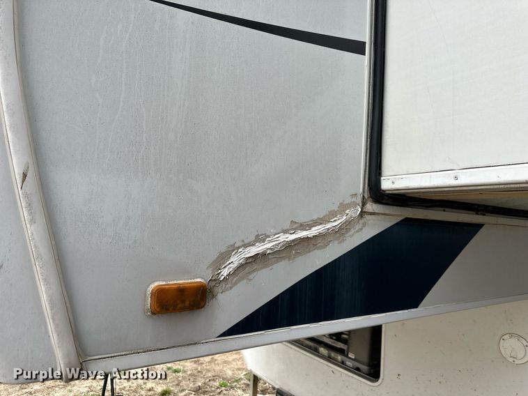 image for item DR5129 2010 Jayco Recon  camper