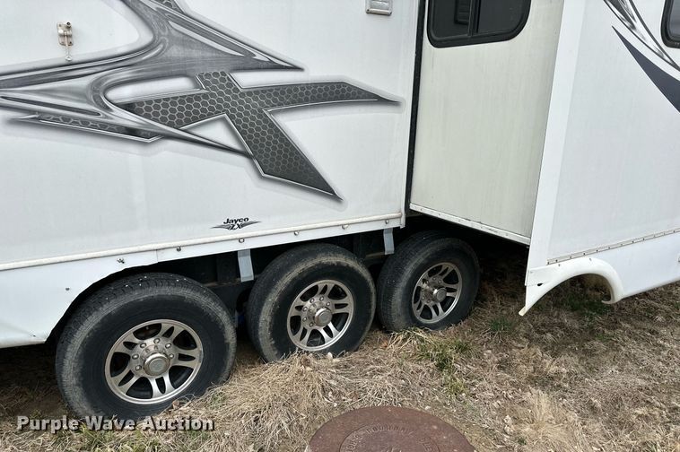 image for item DR5129 2010 Jayco Recon  camper