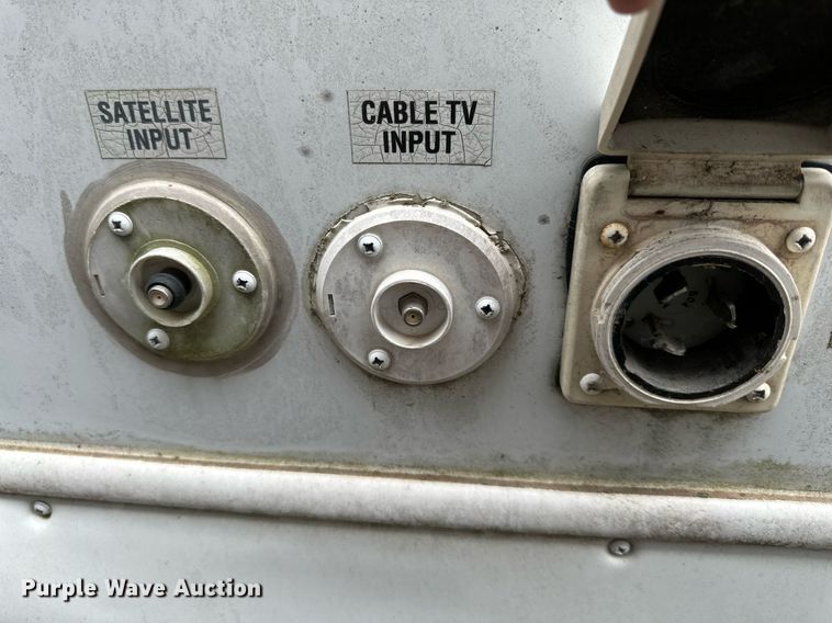 image for item DR5129 2010 Jayco Recon  camper