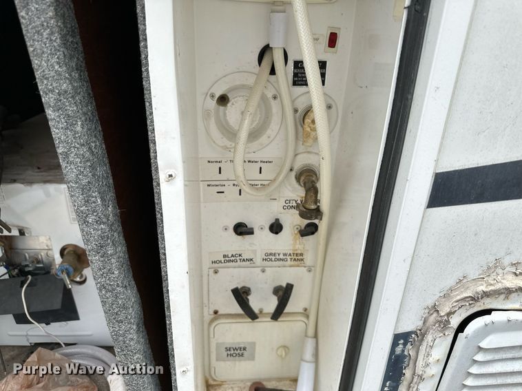 image for item DR5129 2010 Jayco Recon  camper