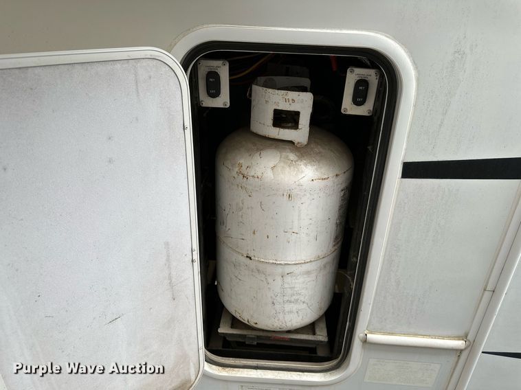 image for item DR5129 2010 Jayco Recon  camper