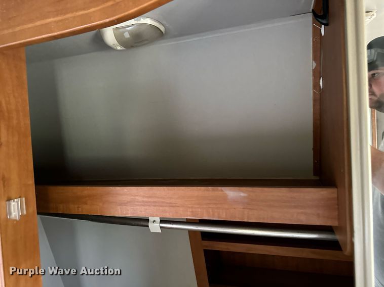 image for item DR5129 2010 Jayco Recon  camper