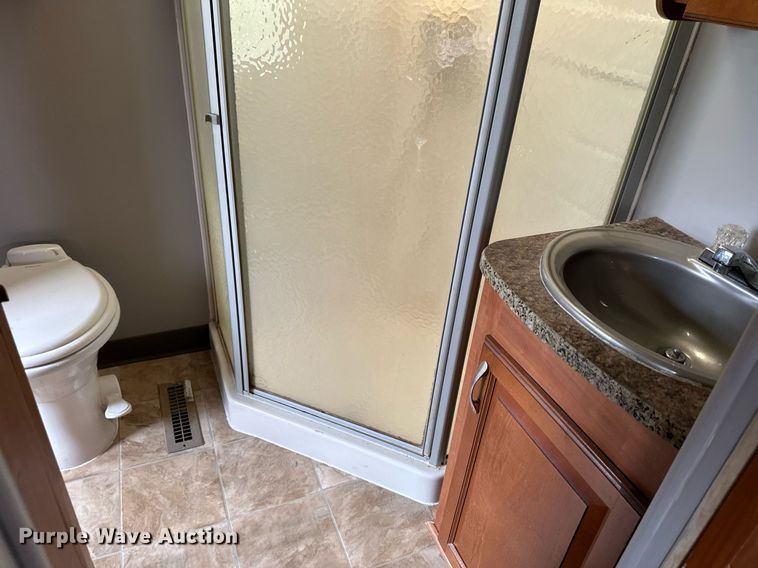 image for item DR5129 2010 Jayco Recon  camper