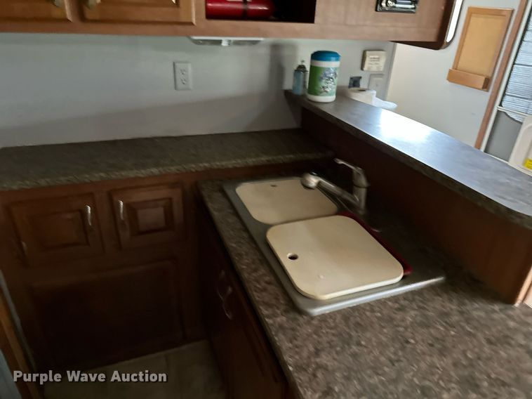 image for item DR5129 2010 Jayco Recon  camper