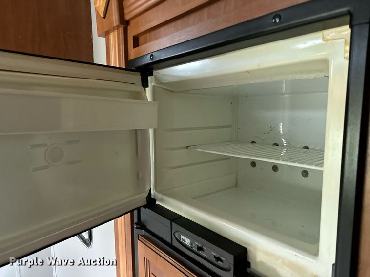 image for item DR5129 2010 Jayco Recon  camper