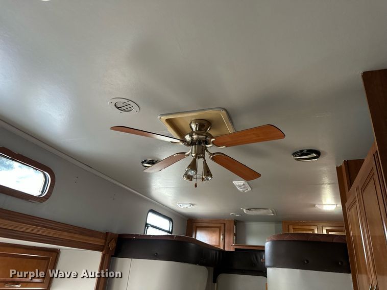 image for item DR5129 2010 Jayco Recon  camper