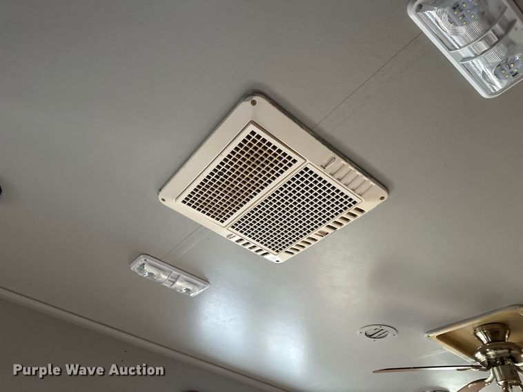 image for item DR5129 2010 Jayco Recon  camper