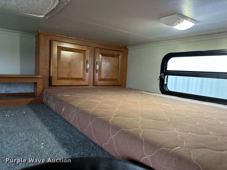 image for item DR5129 2010 Jayco Recon  camper