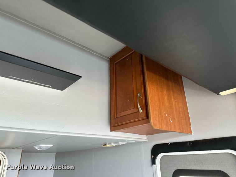 image for item DR5129 2010 Jayco Recon  camper