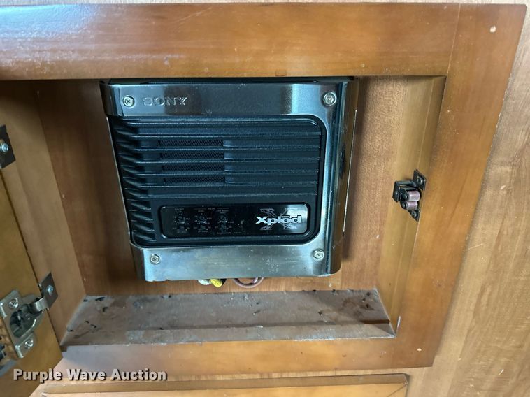 image for item DR5129 2010 Jayco Recon  camper