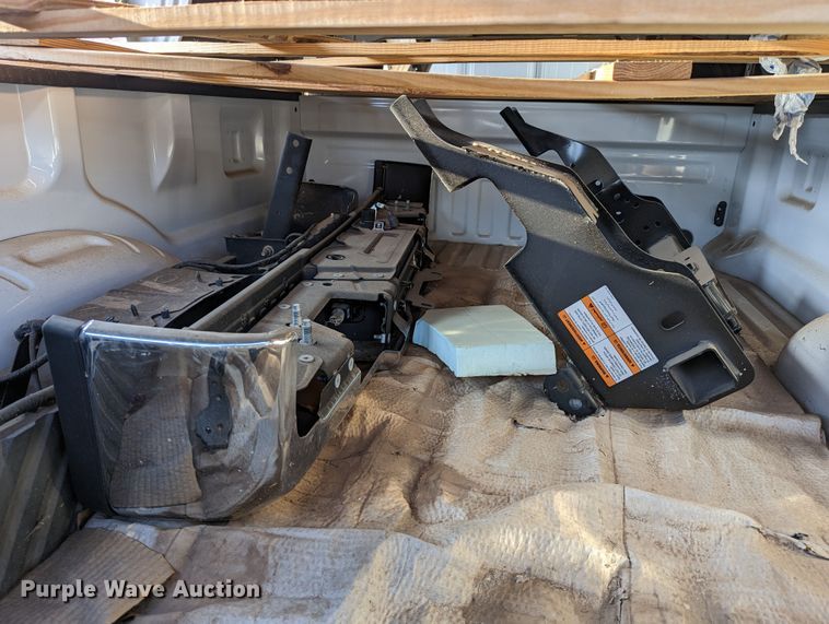 image for item DR6905 Ford F250  pickup truck bed