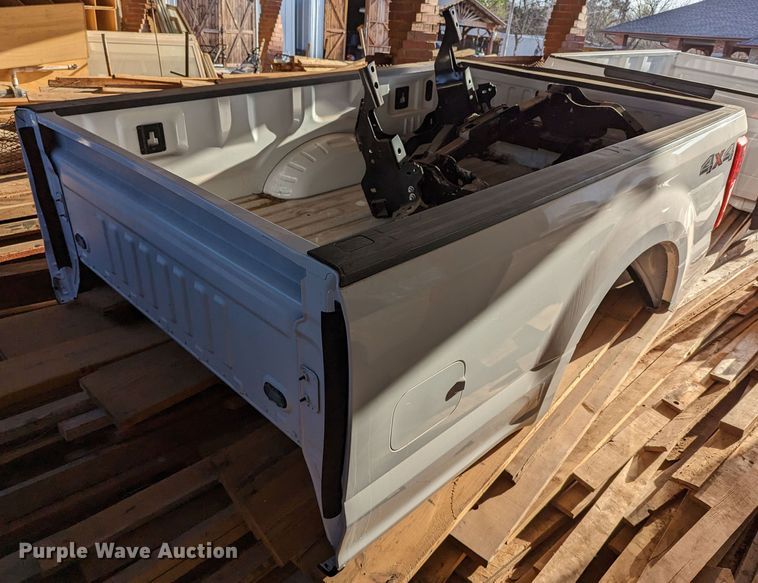 image for item DR6909 Ford F250  pickup truck bed