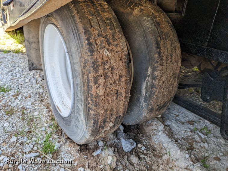 image for item DR6923 2015 Overbilt  tilt deck equipment trailer