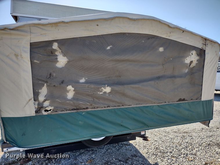 image for item DR8250 2011 Starcraft  pop-up camper