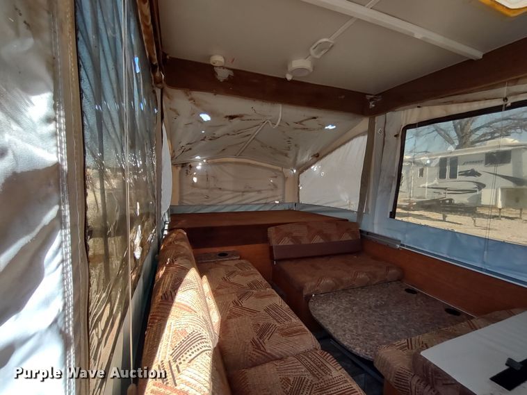 image for item DR8250 2011 Starcraft  pop-up camper