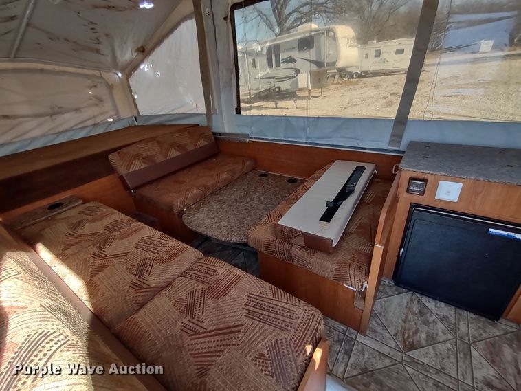 image for item DR8250 2011 Starcraft  pop-up camper